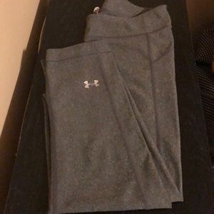 Under Armour capri pants